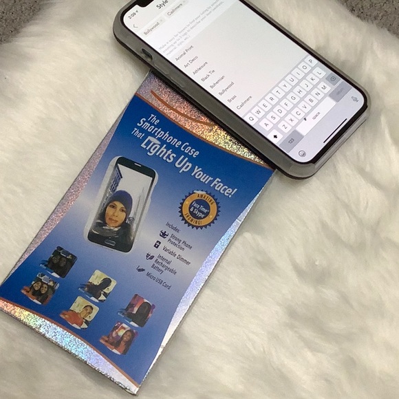 12 pro max Led light up selfie case - Picture 5 of 6